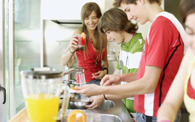 TIPS FOR DESIGNING KITCHENS WITH TEENAGERS